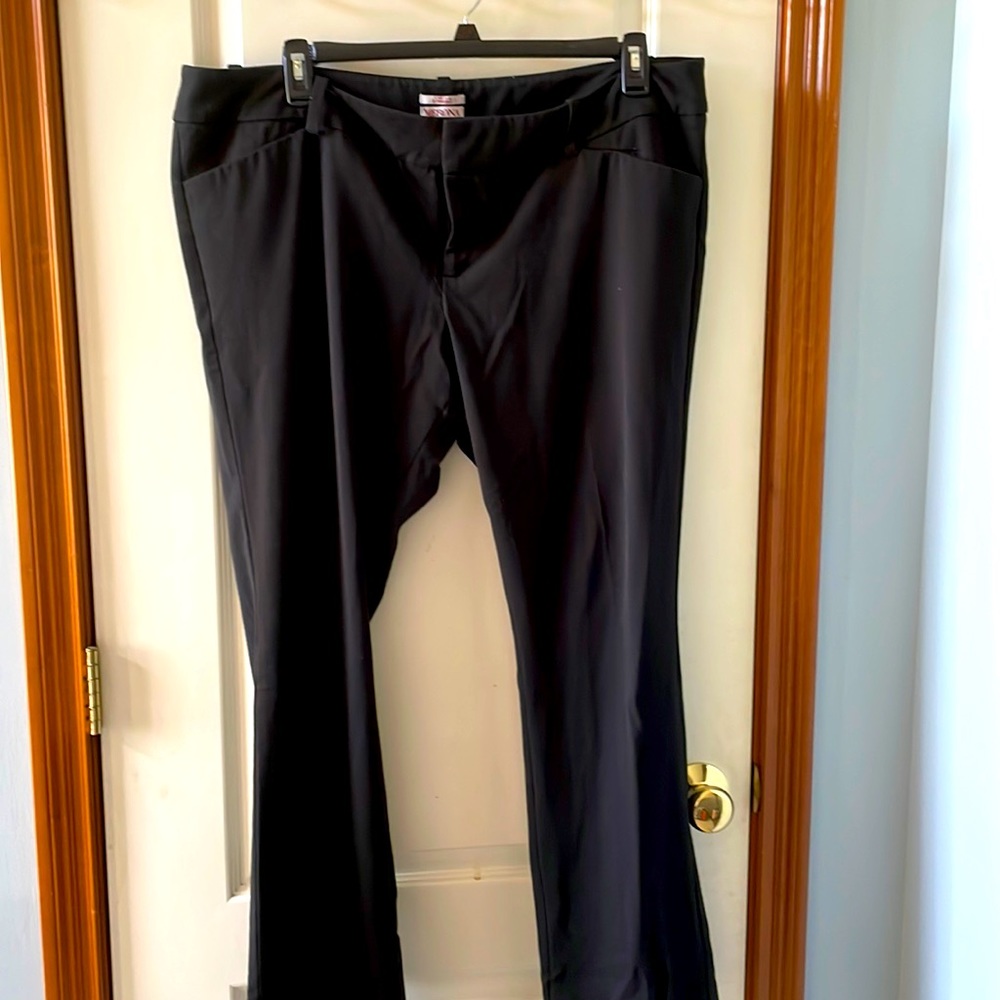 Black Merona Womens Dress Pants. Size 18